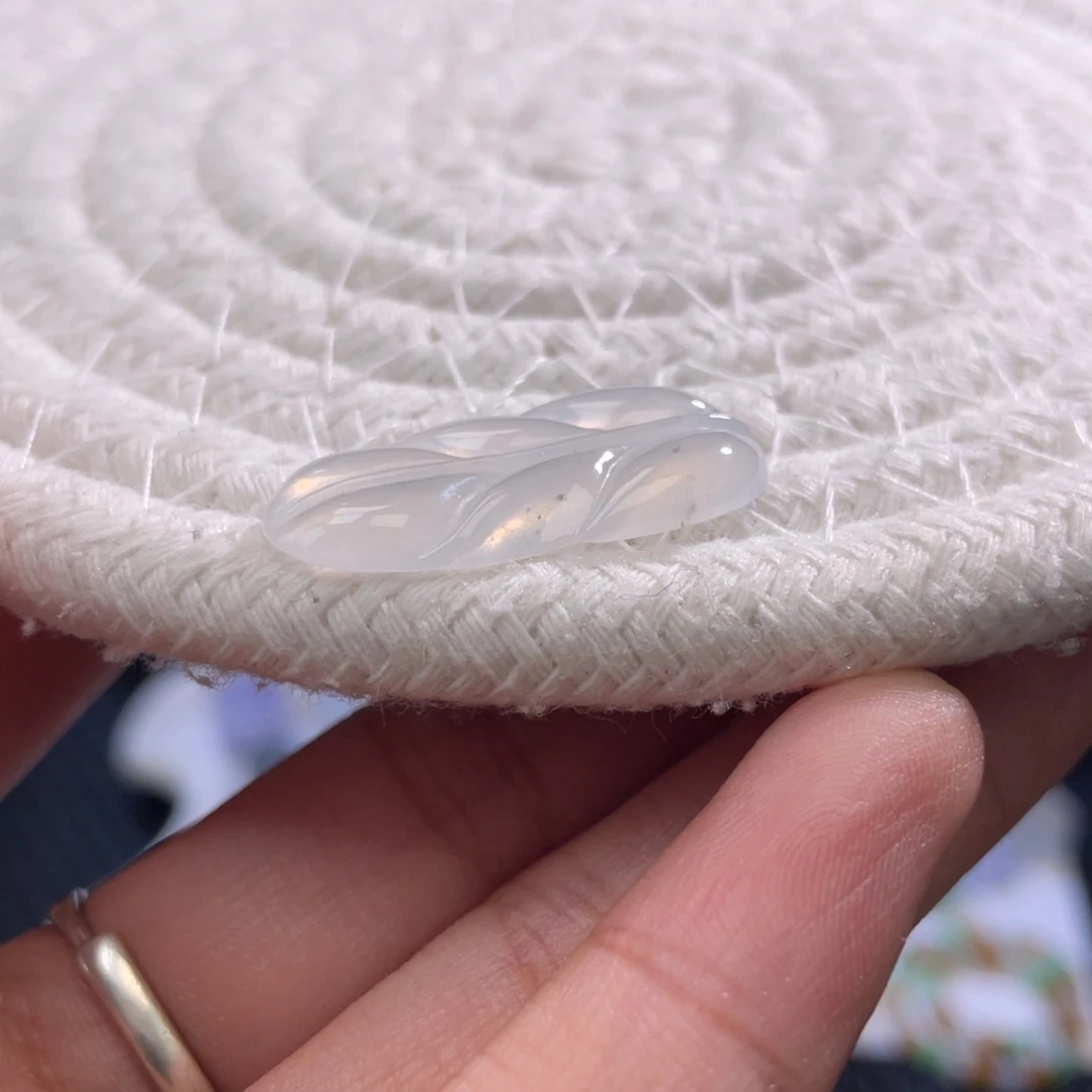 散珠翡翠特色白冰叶子卡27.5-13.4-3.1mm