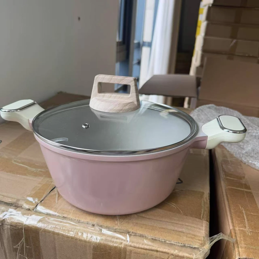24cm樱花粉带盖不粘汤锅(微瑕，介意勿拍)