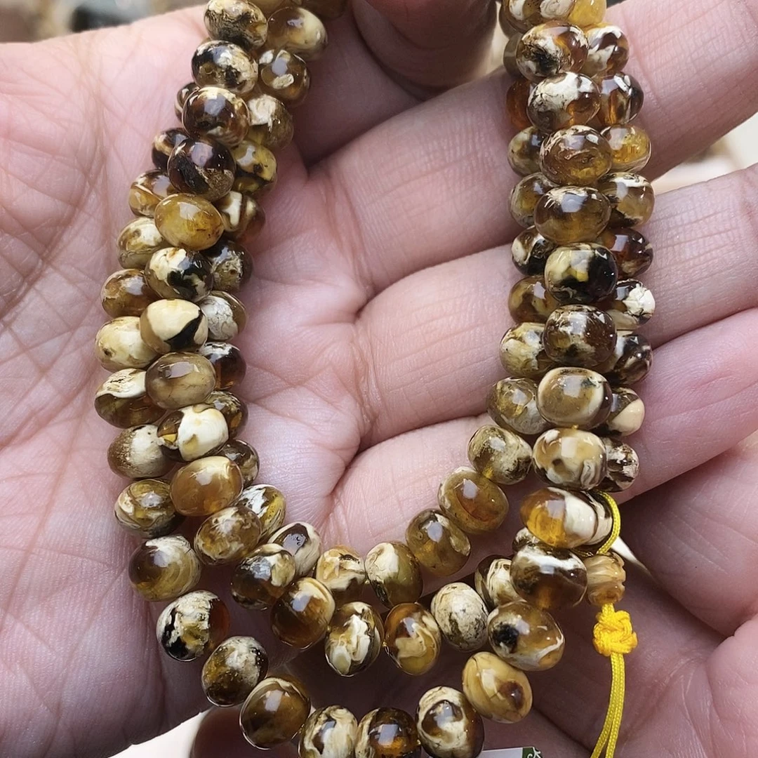 琥珀未镶嵌裸石7溶洞