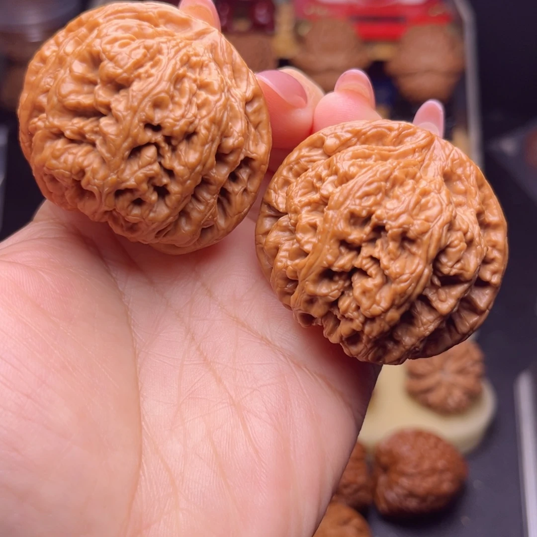 文玩核桃吊坠大尺平谷粗筋