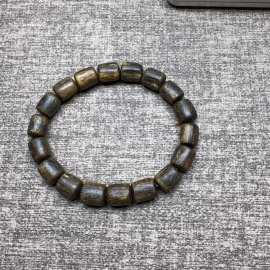 沉香手串龙**月绿棋沉水树心桶珠1.0/12.8