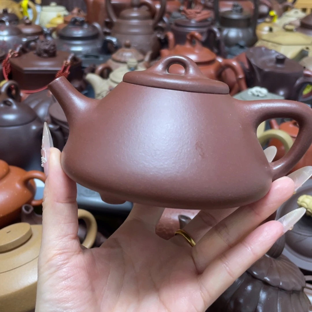 底槽青茶壶紫砂艺术作品
