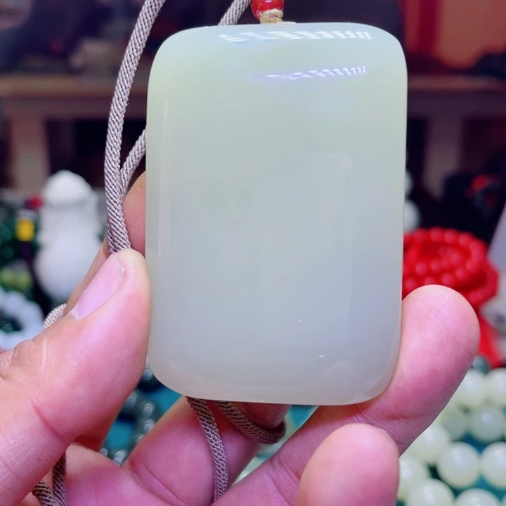 蛇纹石玉未镶嵌项链