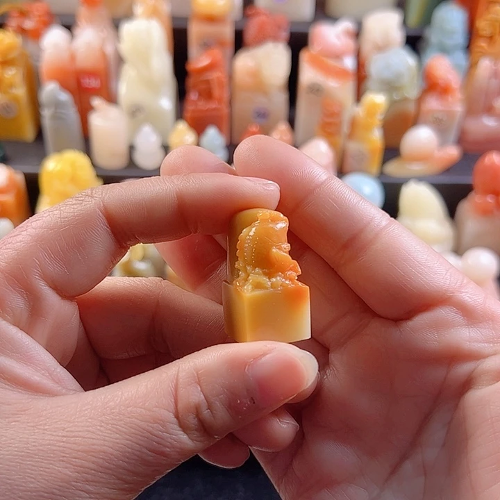 老挝石印石1.5厘米，鱼