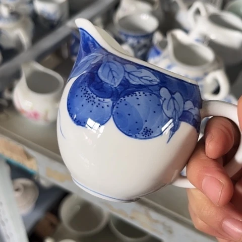 陶瓷手绘公道一个