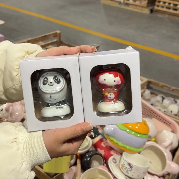 摆件陶陶瓷摆件欢迎光临