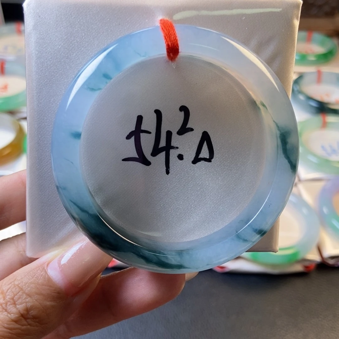 翡翠未镶嵌手镯58冰透飘花