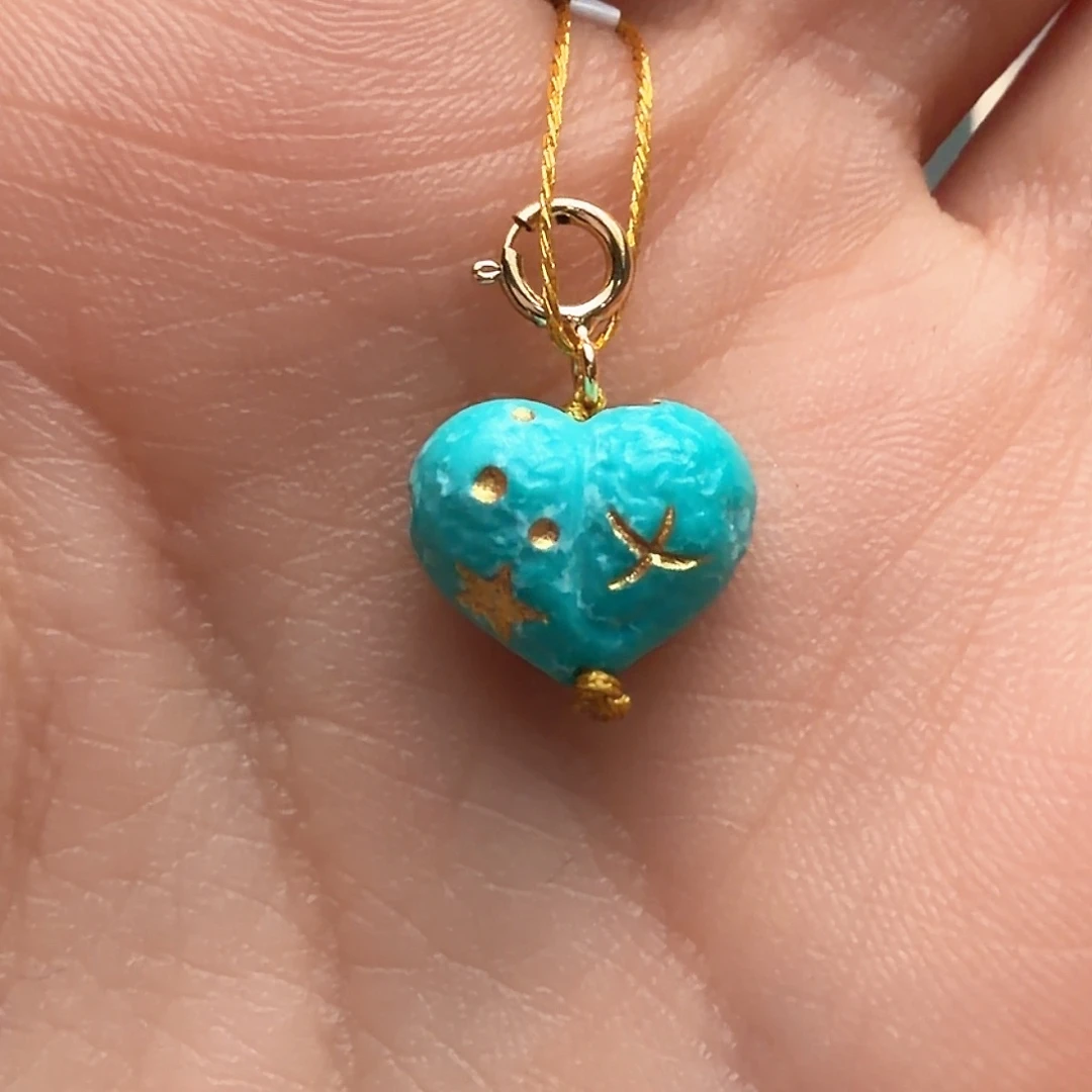 绿松石未镶嵌颈饰