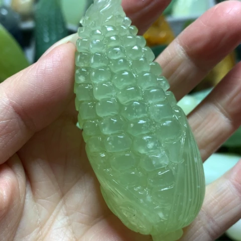 蛇纹石玉未镶嵌手把件