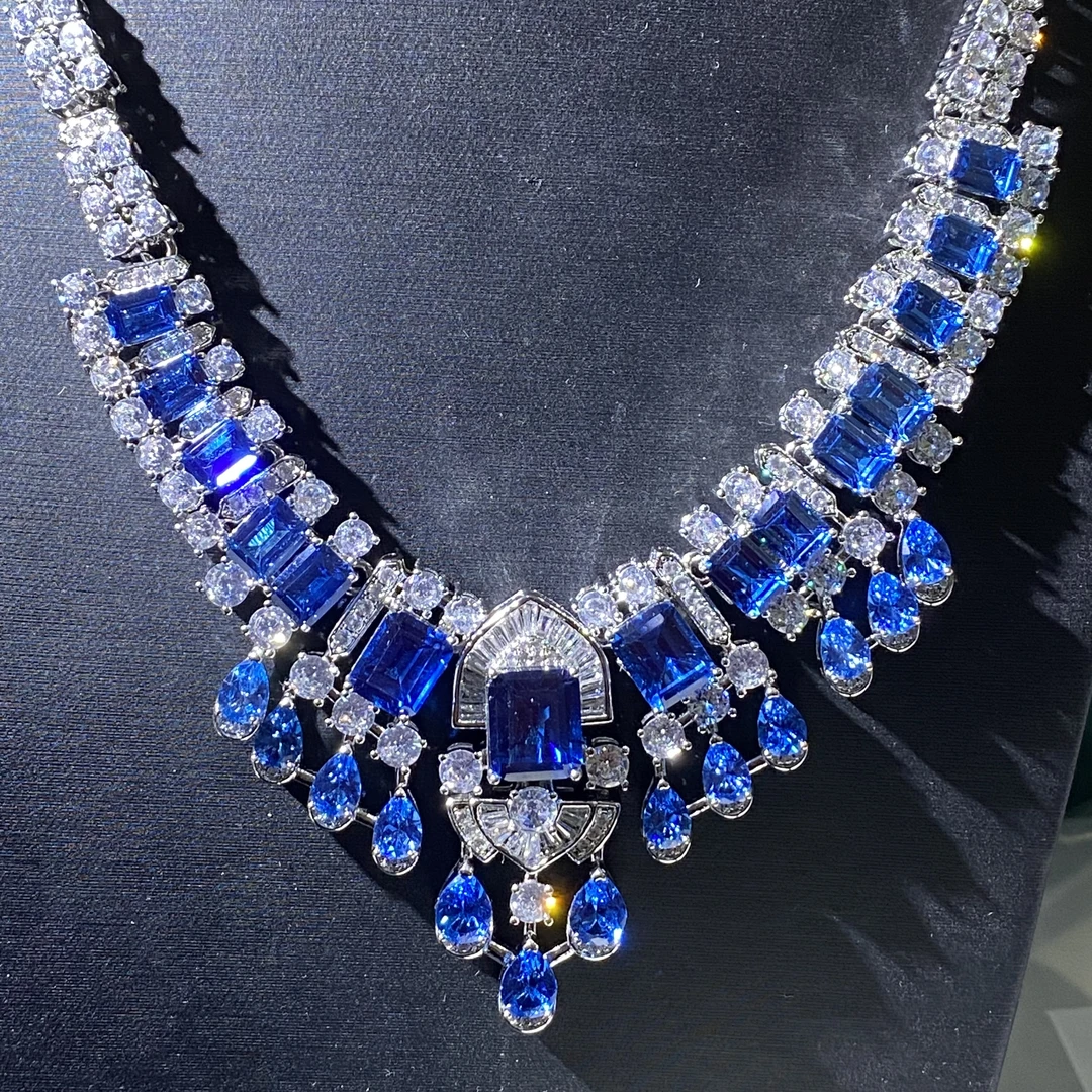 精选B138-典藏轻奢-重工豪华吊坠