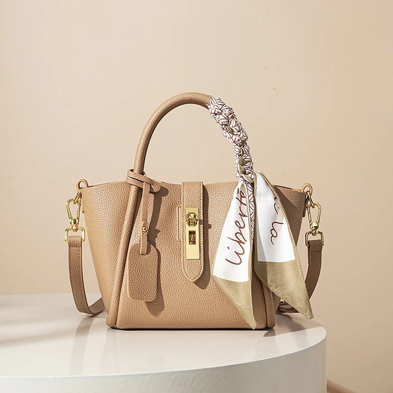 高级感牛皮通勤百搭单肩斜挎包 女包真皮菜篮子手提水桶托特包女