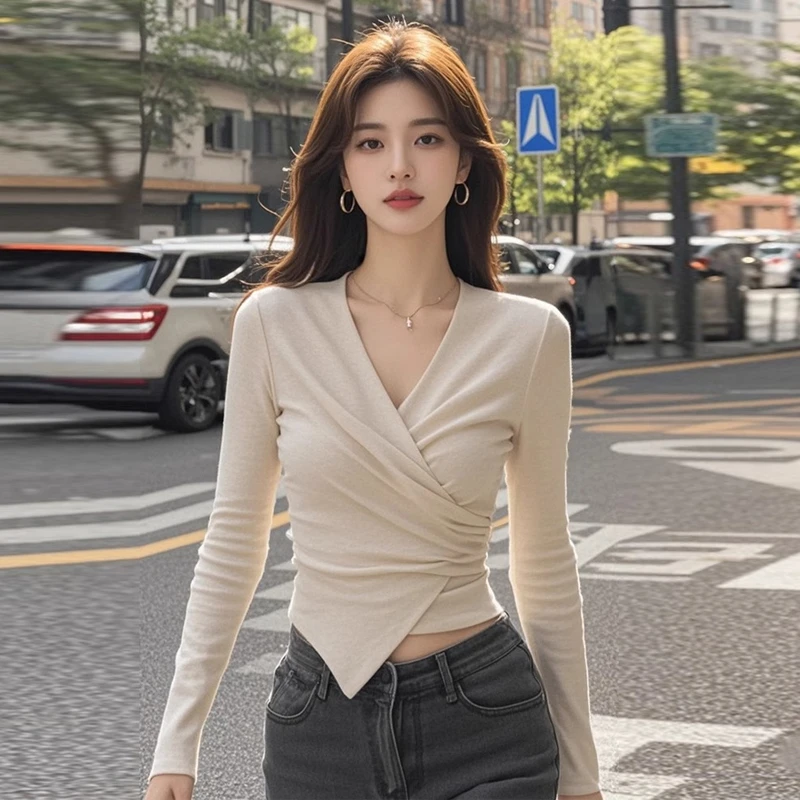 秋冬新款设计感褶皱复古气质打底衫女辣妹风短款不规则长袖上衣服