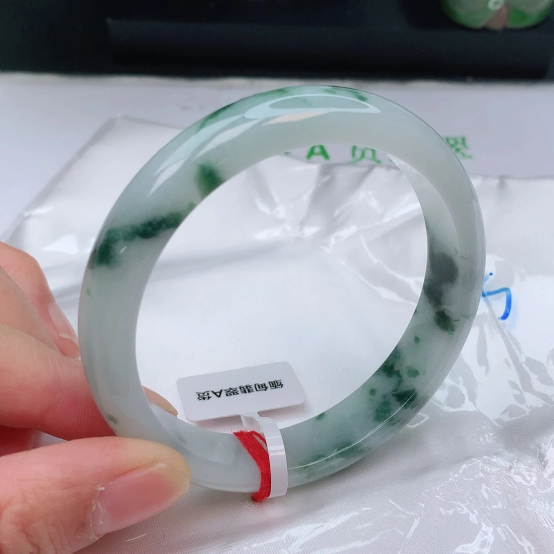 未镶嵌手镯翡翠翡翠手镯