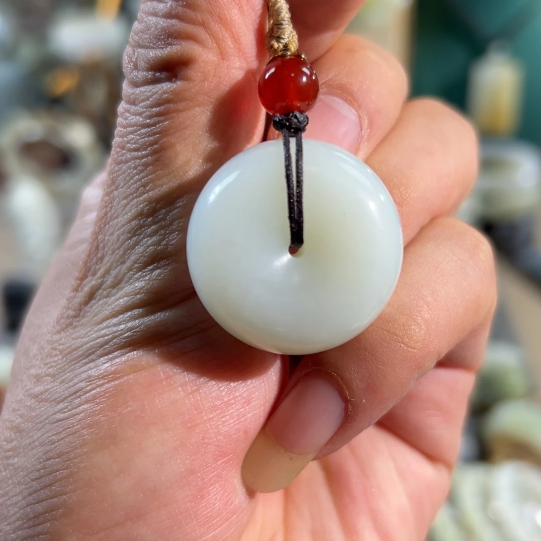 和田玉未镶嵌颈饰俄料