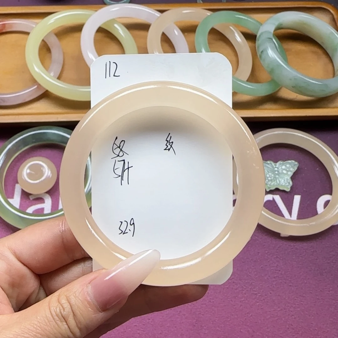 石英质玉手镯未镶嵌112