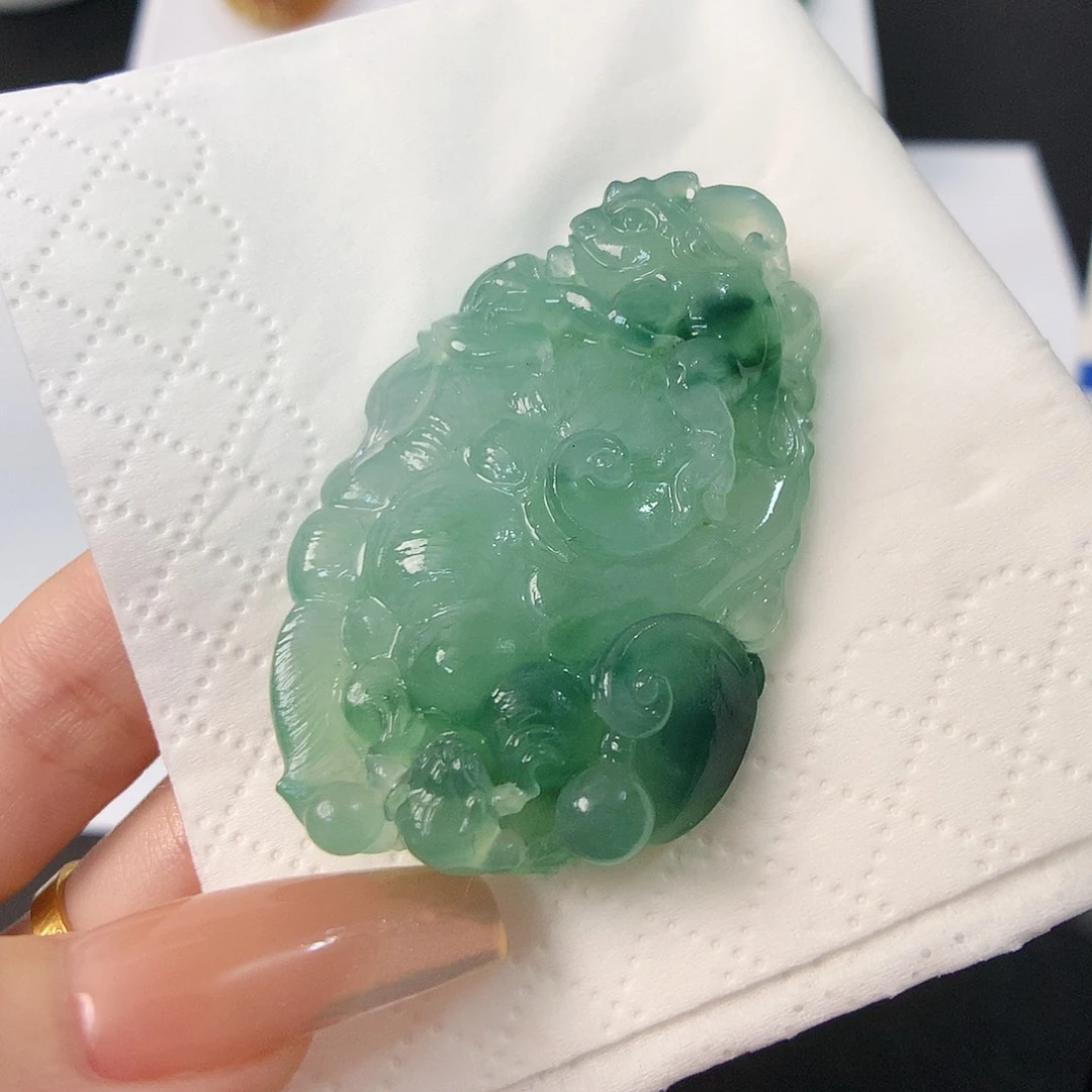 未镶嵌定制翡翠如意