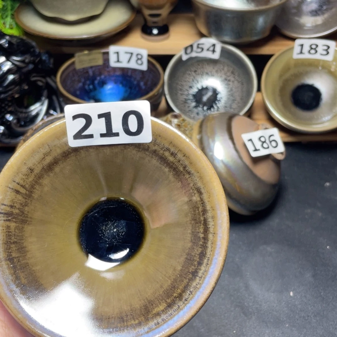 【闪购商品】茶盏210。