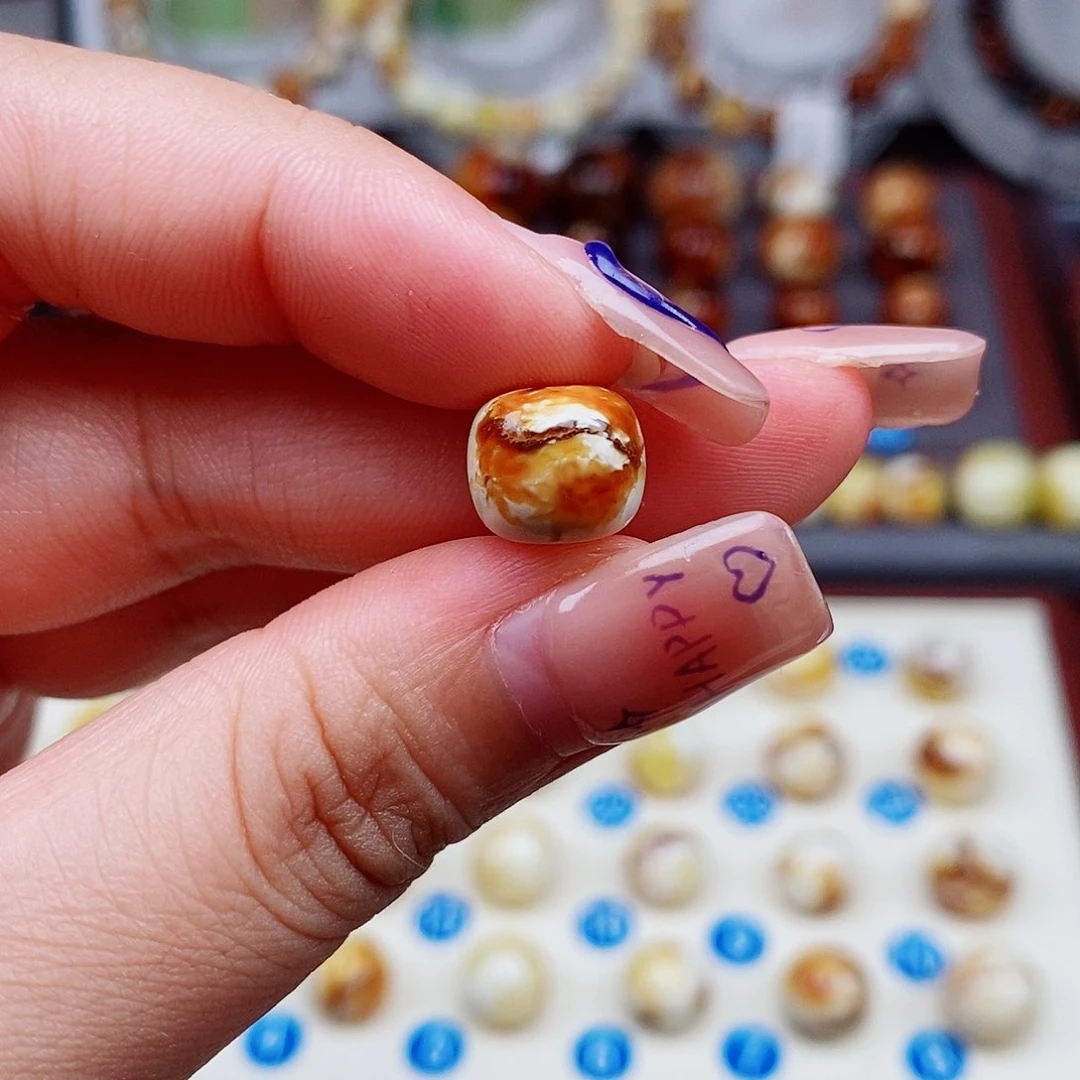 未镶嵌蜜蜡裸石K**o蜜蜡