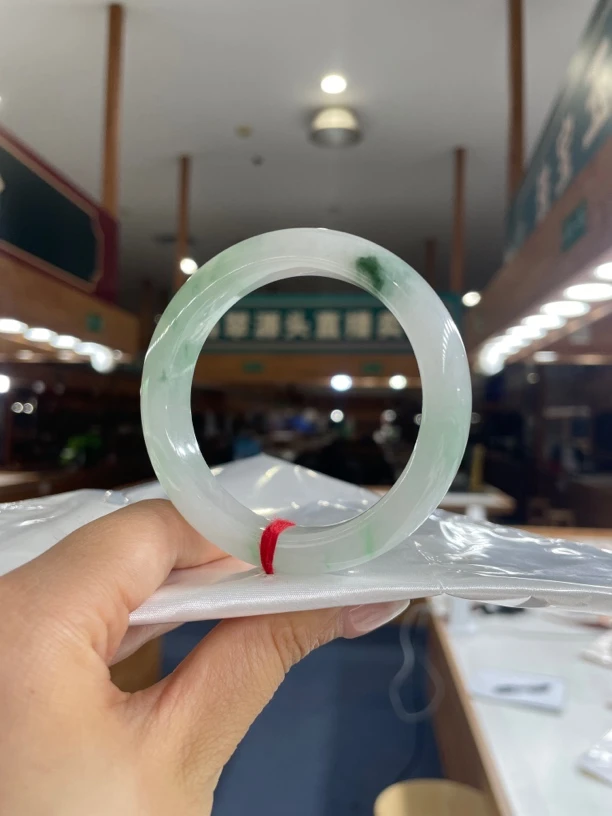 纯天然缅甸A货翡翠飘花宽版正装