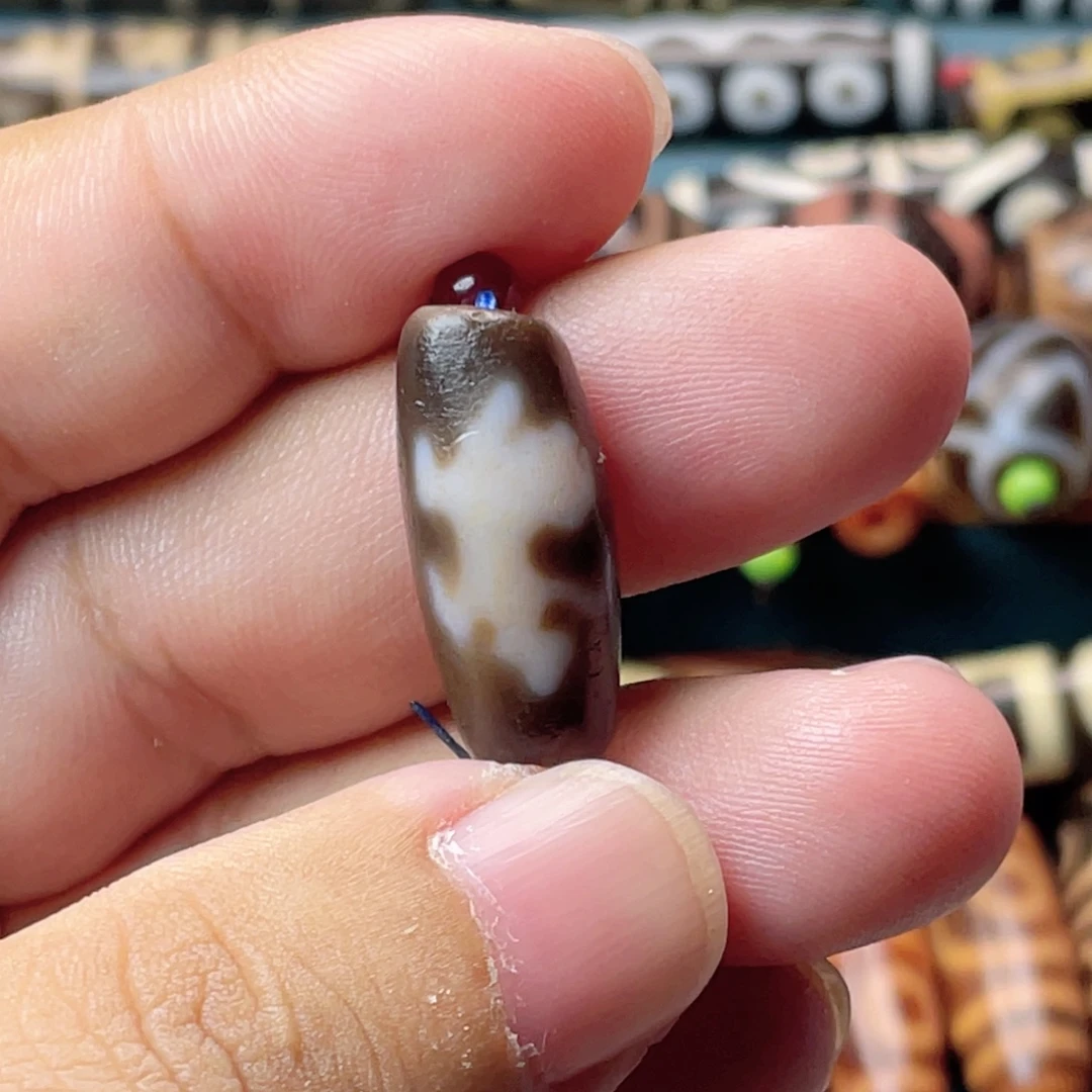 玛瑙/玉髓未镶嵌颈饰小卢满朱砂麒麟