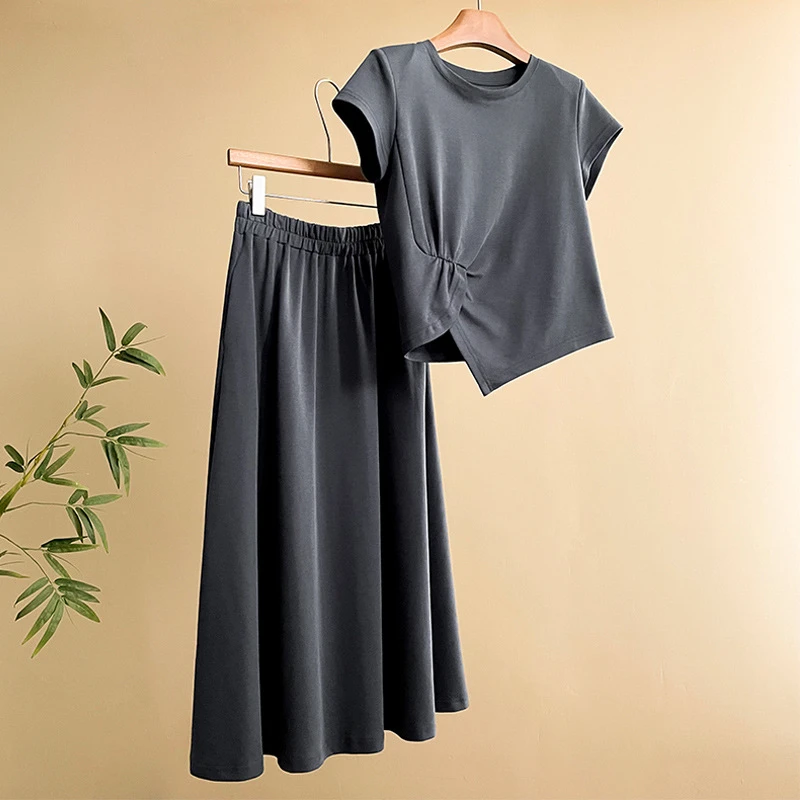 设计感时尚休闲套装女夏季新款修身显瘦圆领开叉上衣半身裙两件套