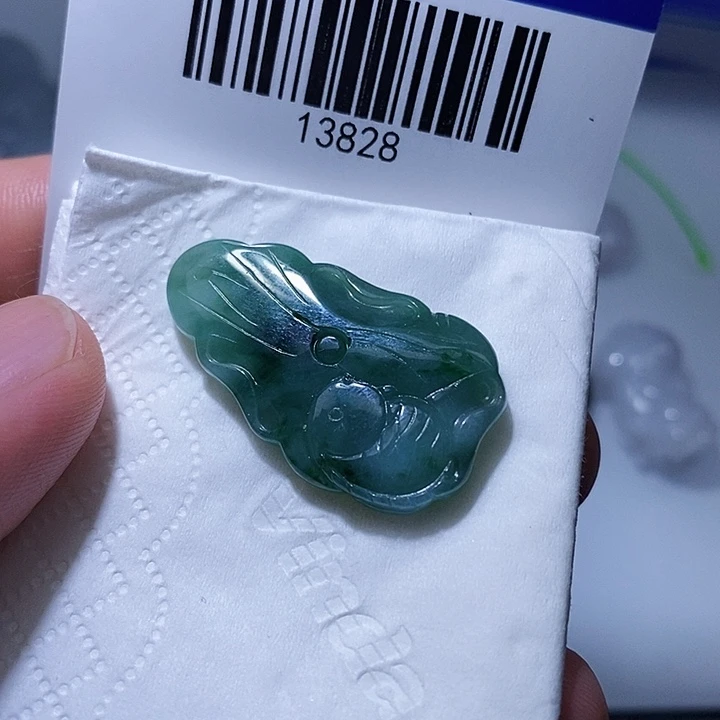 翡翠未镶嵌颈饰天光墟翡翠市场现金代购