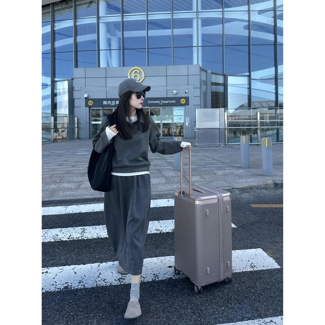深灰色休闲卫衣套装女秋季新款慵懒宽松百搭运动上衣半身裙两件套