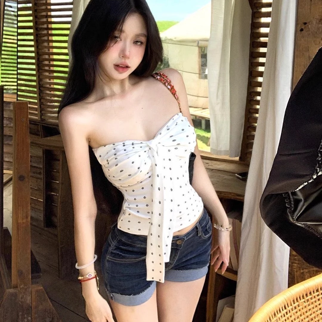 【带胸垫】美式波点满印黑白蝴蝶结系带女新款辣妹收腰上衣