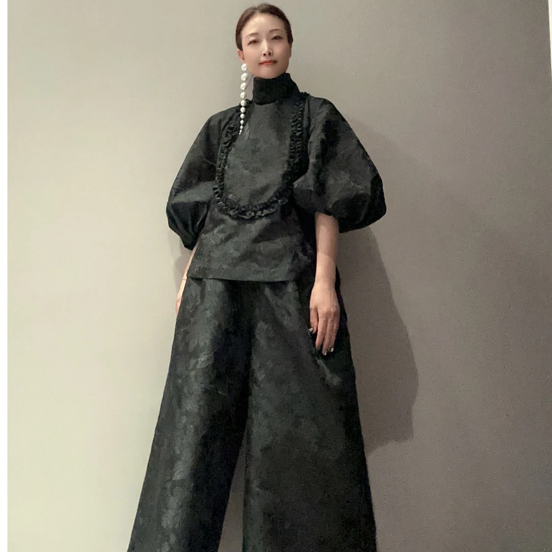 【夜幕上衣】意大利进口提花_复古风高领灯笼袖上衣 MT8167