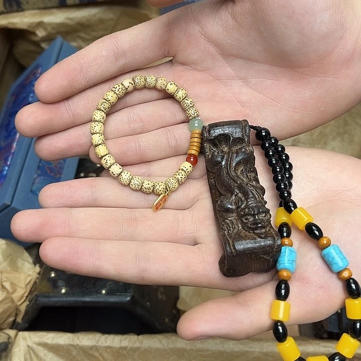 大叶紫檀（黑酸枝木类）