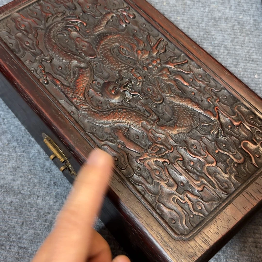 小叶紫檀雕刻龙首饰盒
