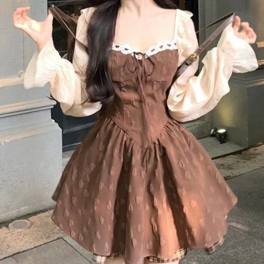 胖鑫家【榛果小熊】大码甜美后背大蝴蝶结设计感拼接公主连衣裙1819
