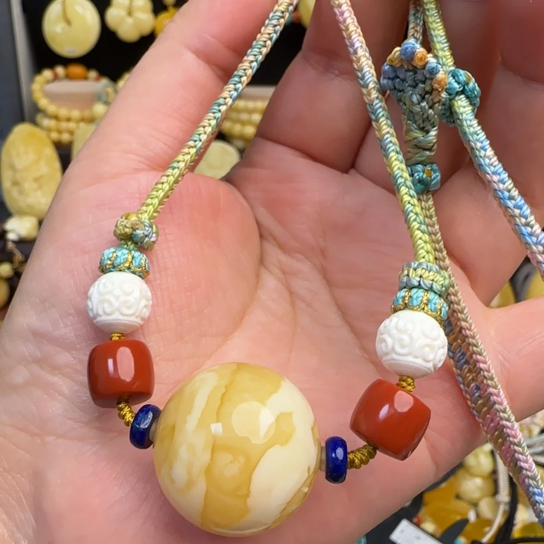 未镶嵌套链蜜蜡天然俄料瓷白妖花的蜜蜡圆珠锁骨