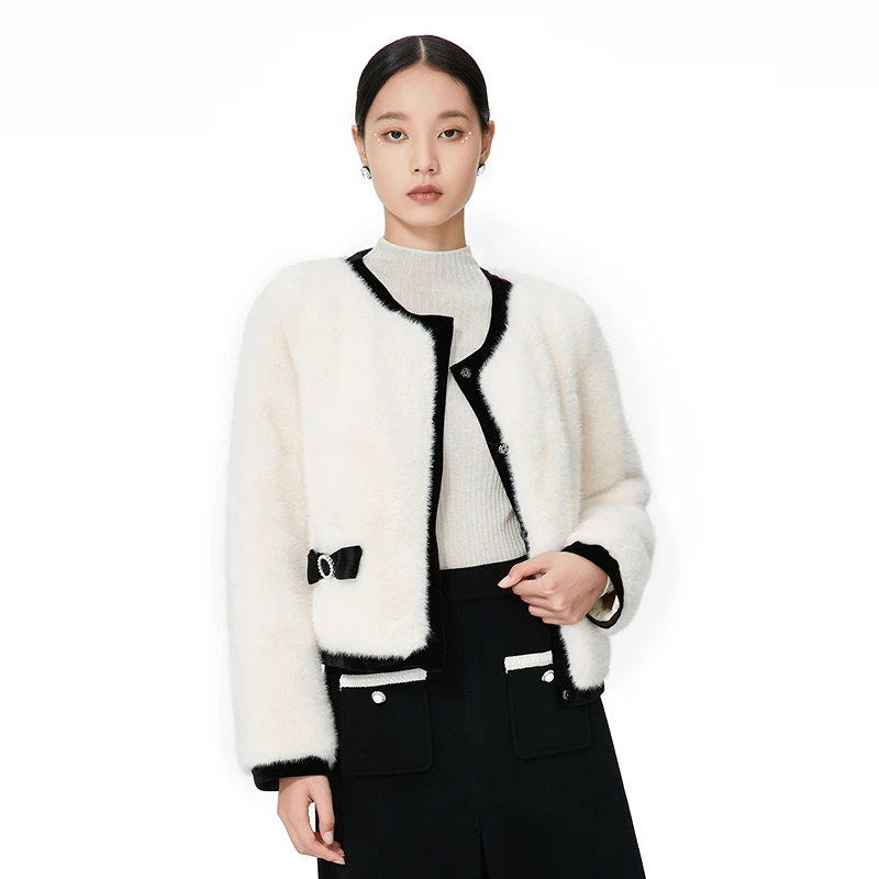 【爱粉专属】Caroline秋季新款黑白撞色毛绒皮草羽绒服ECRDDA03