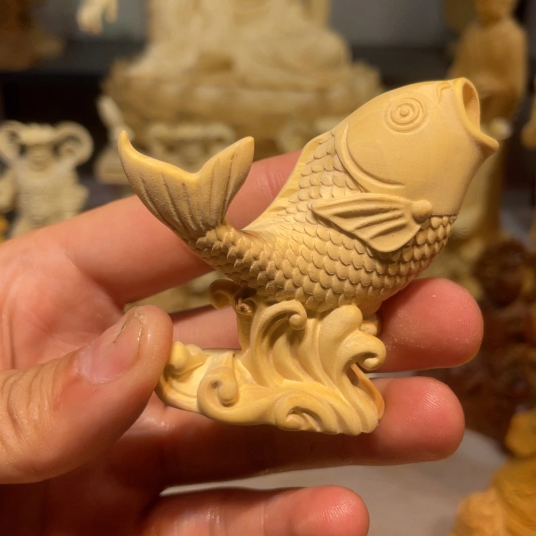 黄杨木小瑕疵鱼把件