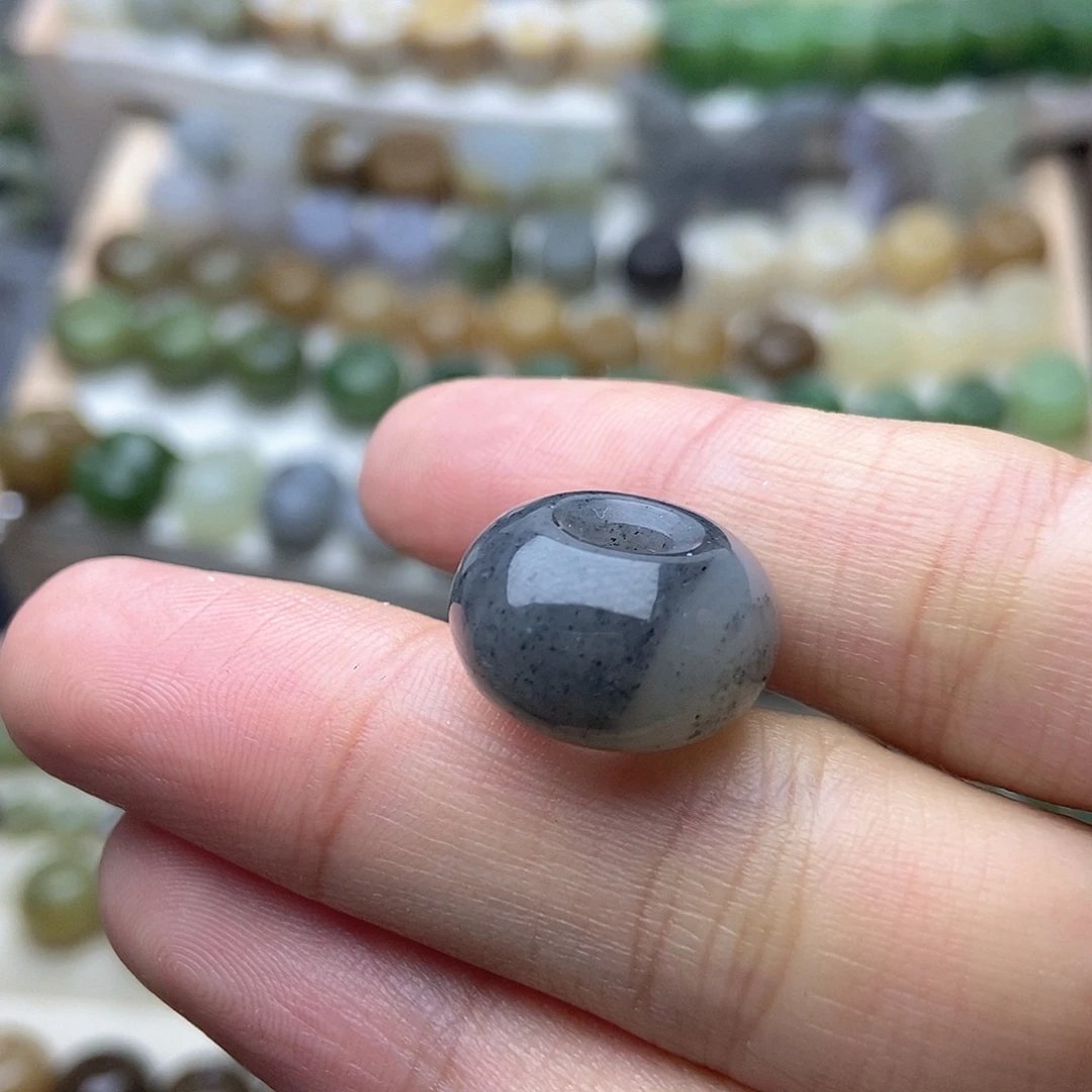 和田玉未镶嵌颈饰福利青花包容不退换