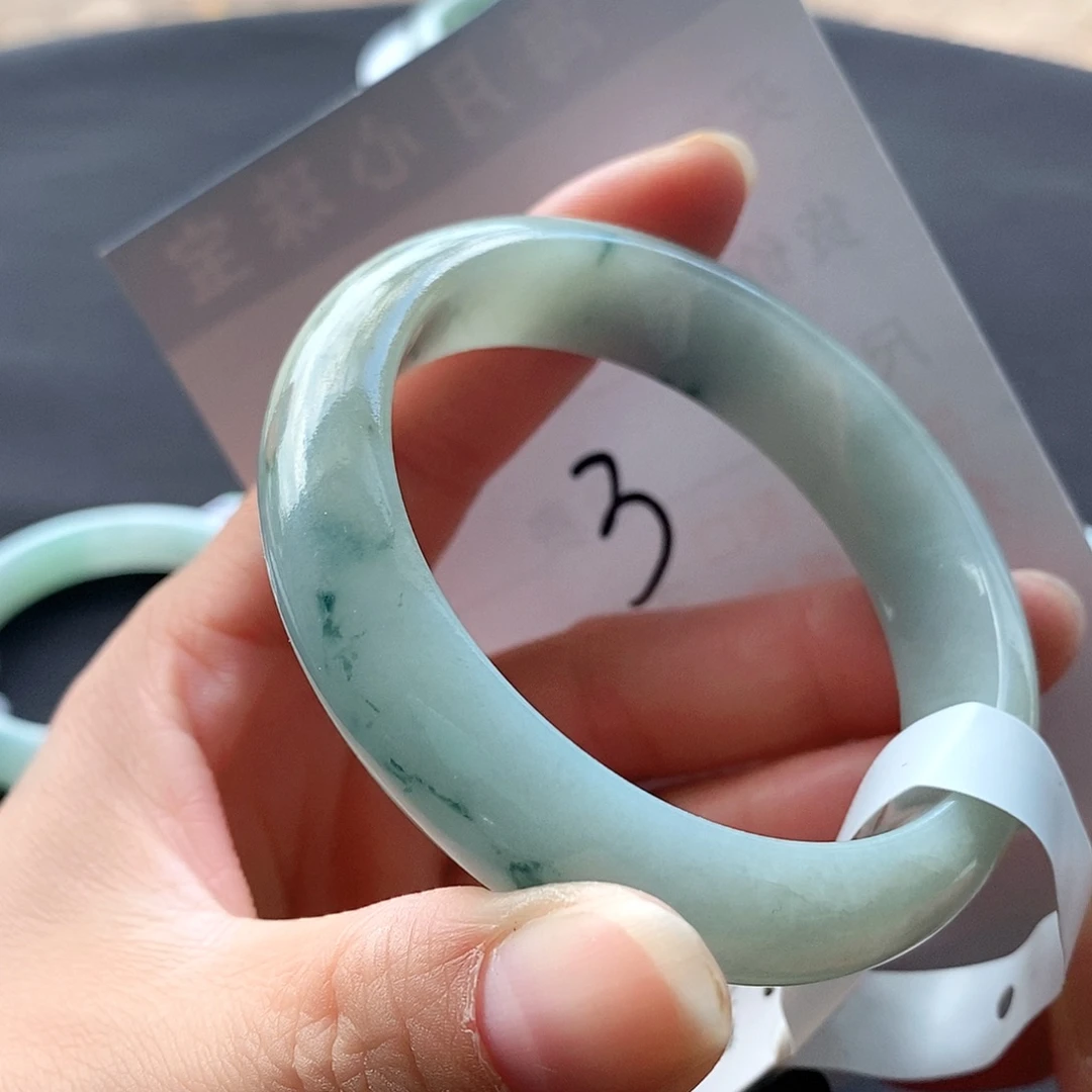 翡翠未镶嵌手镯55.3圈口手镯