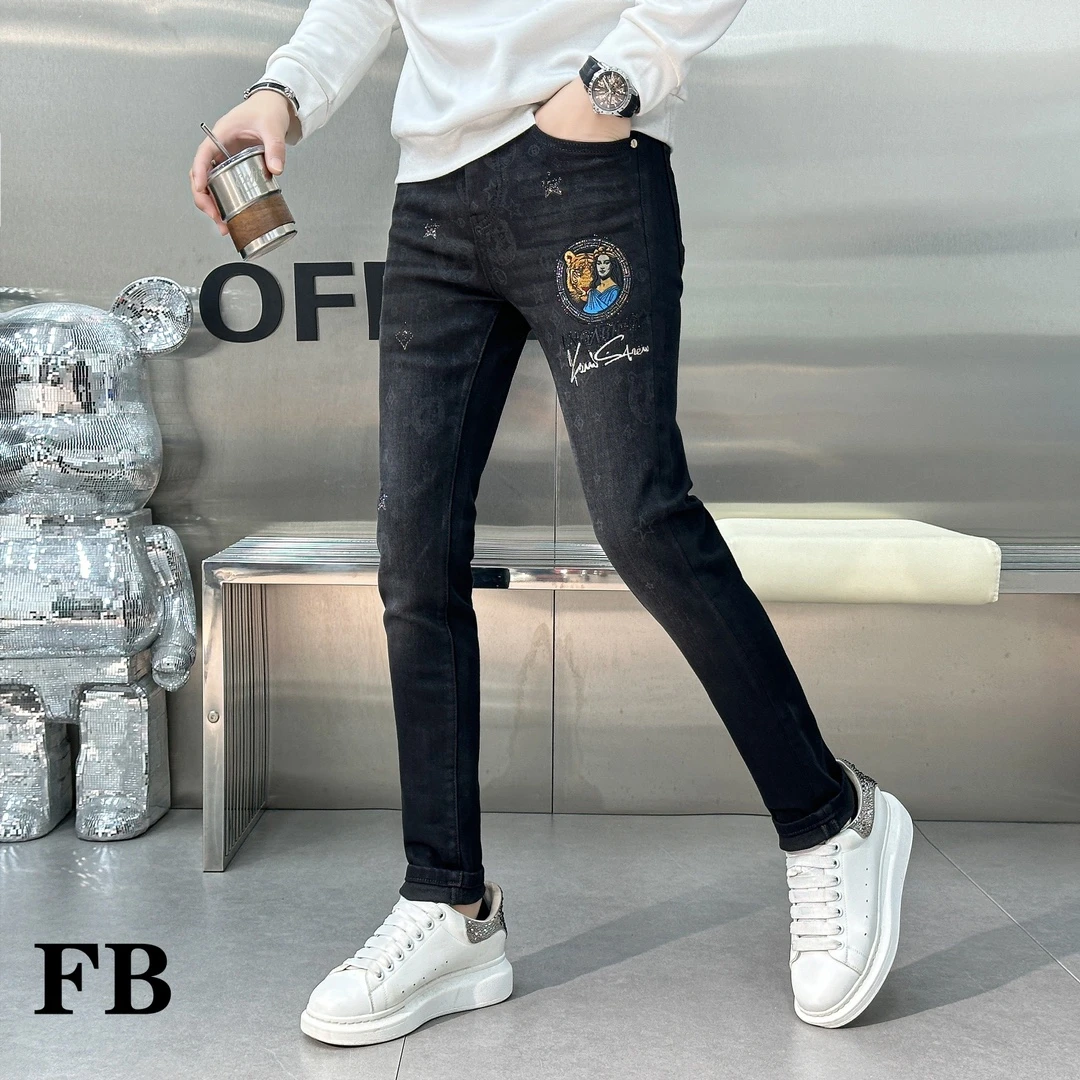 3328冬季新款时尚刺绣磨毛男士修身小脚牛仔裤
