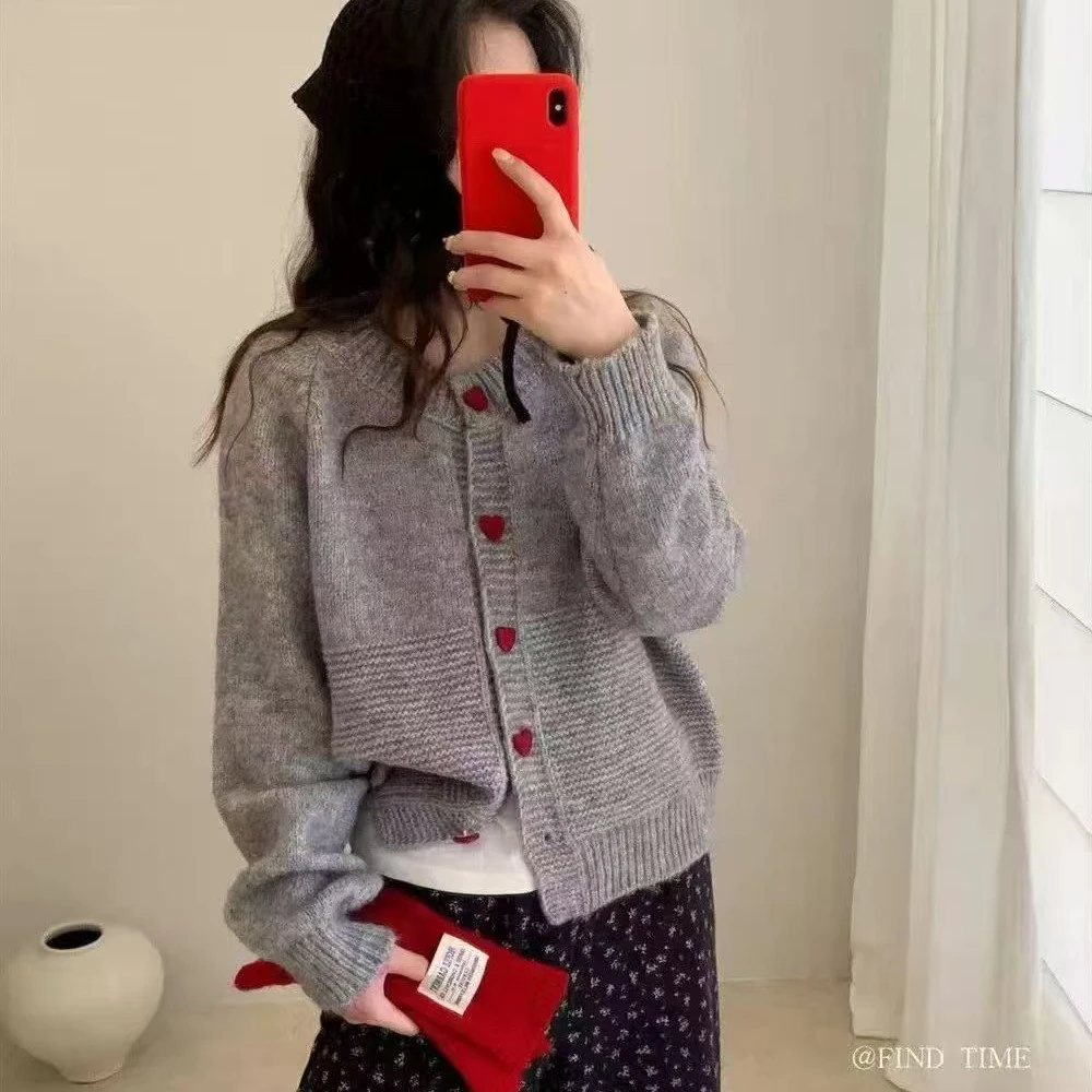 【鞋爱】8830韩系甜美风爱心包扣开衫女秋冬新款宽松毛衣外套上衣