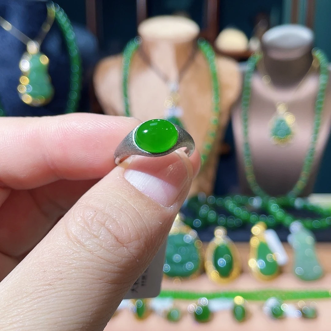 和田玉（碧玉）未镶嵌戒指