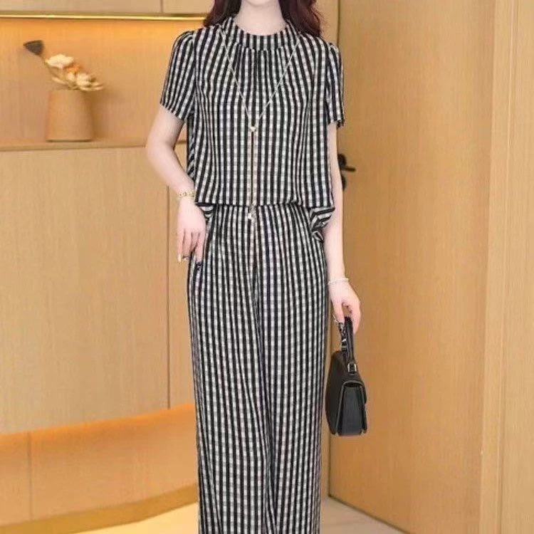 两件套夏季时尚修身宽松气质洋气休闲收腰显瘦减龄女装套