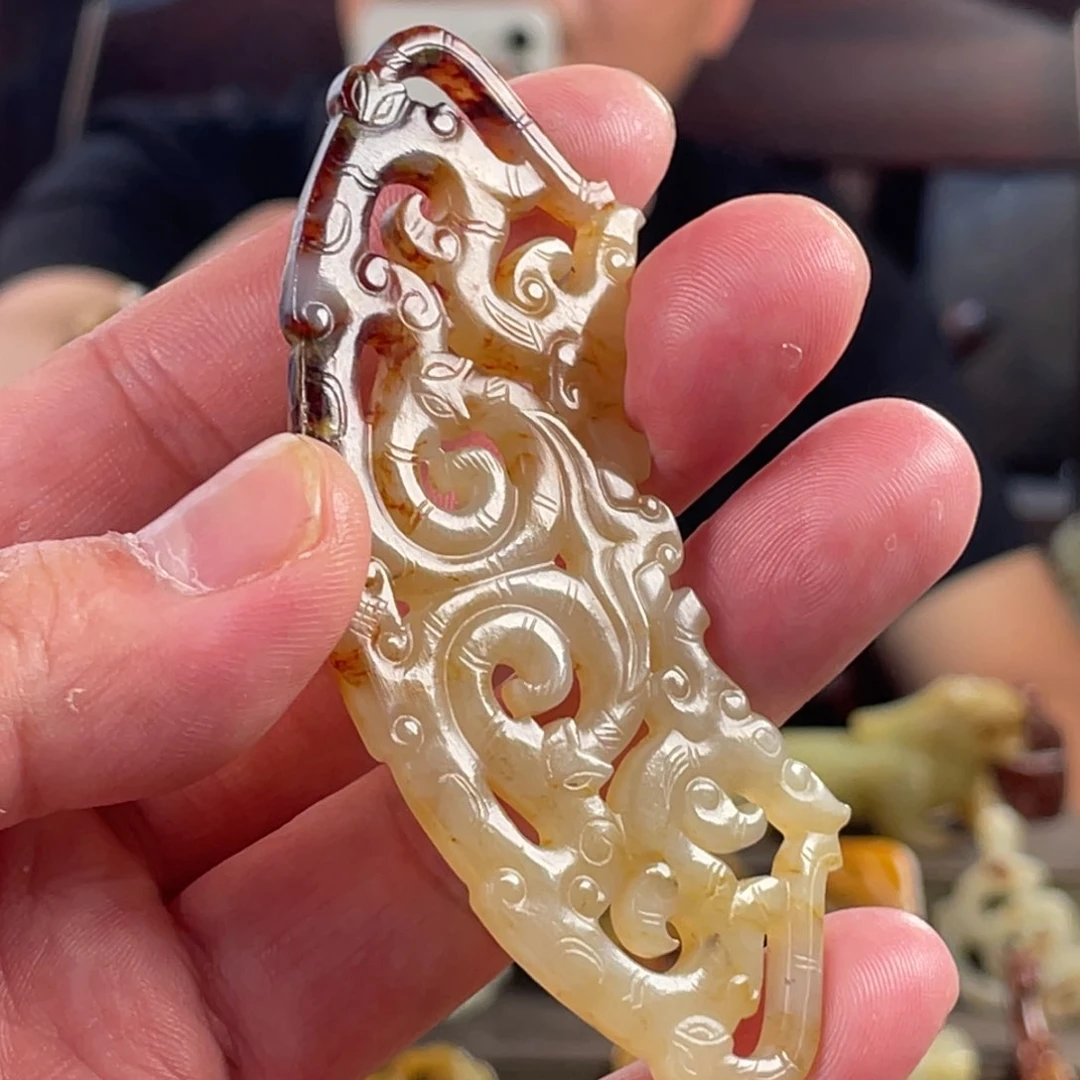 和田玉未镶嵌挂件深**钱