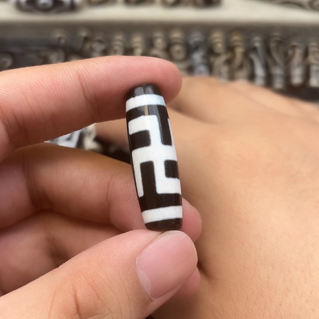 扬***_未镶嵌玛瑙/玉髓珠宝半成品