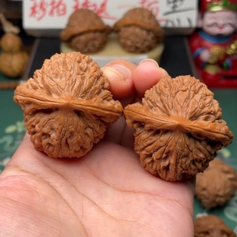 【闪购商品】把件文玩核桃45水龙