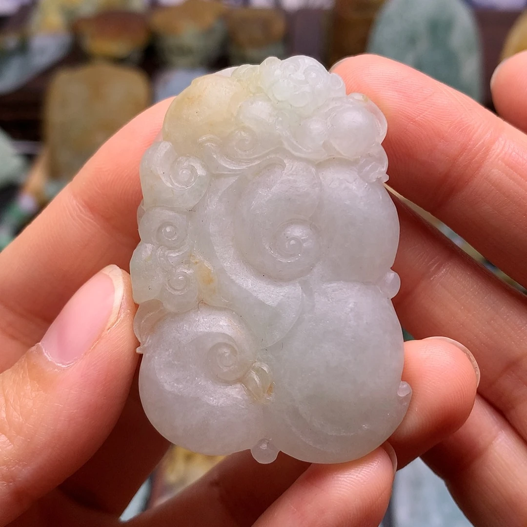 定制翡翠未镶嵌如意