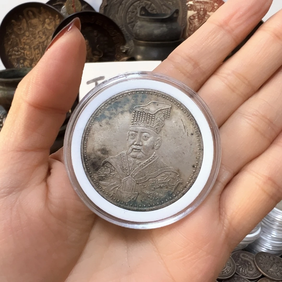 金属复古风格摆件