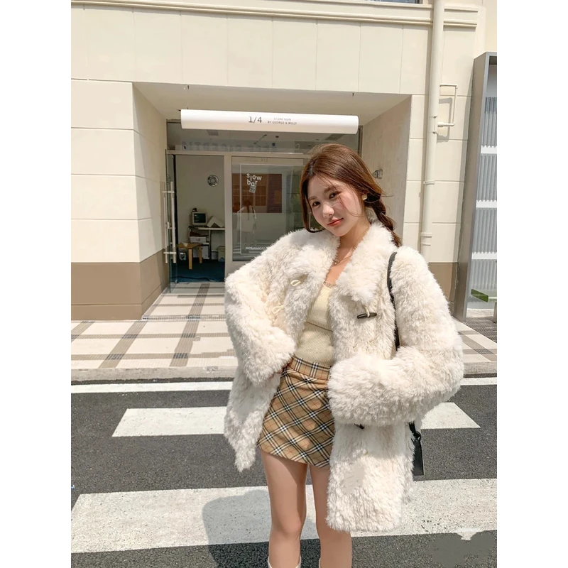 2024冬季新款中长款牛角毛毛加厚保暖皮毛仿皮一体上衣大衣冬季