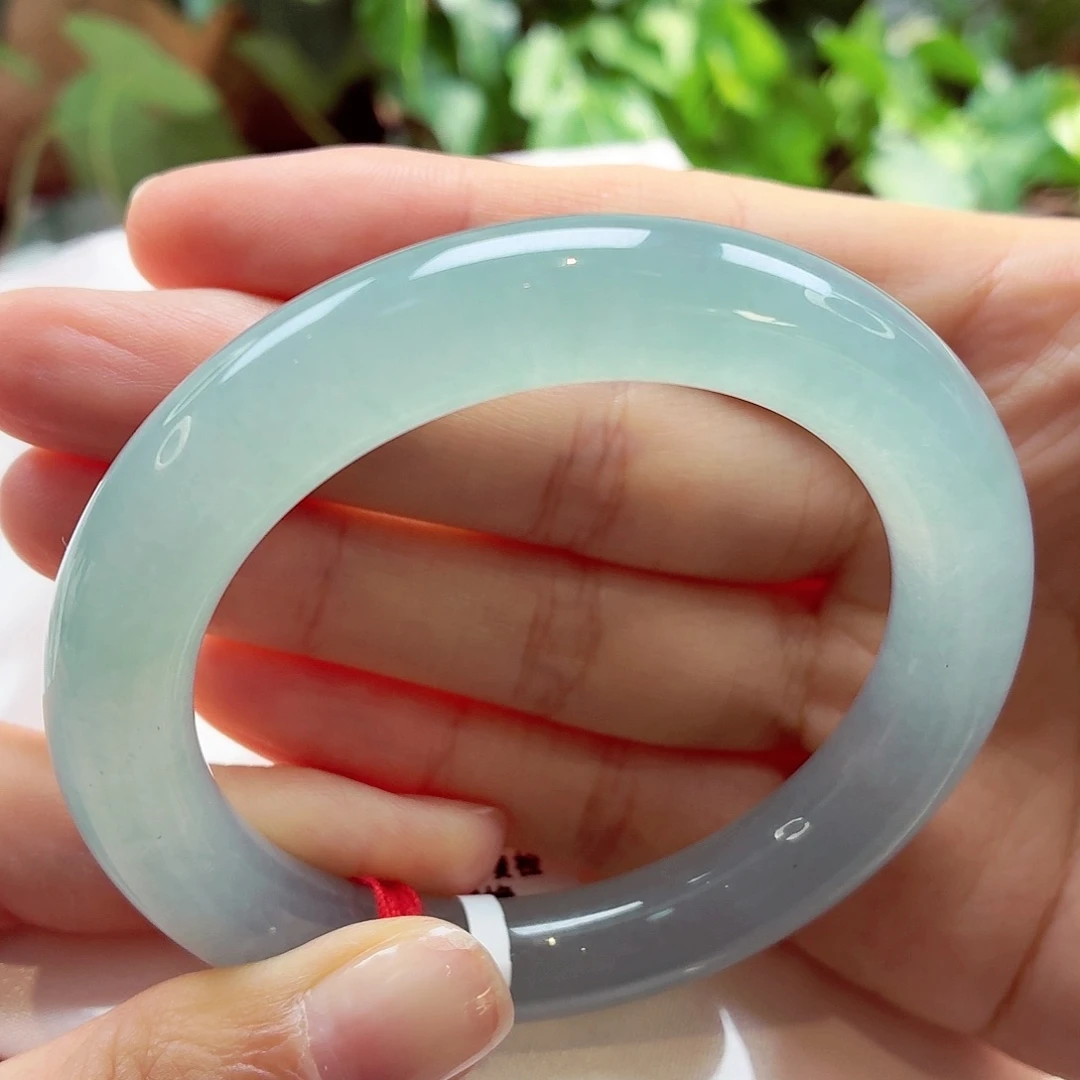 翡翠未镶嵌手镯冰蓝10