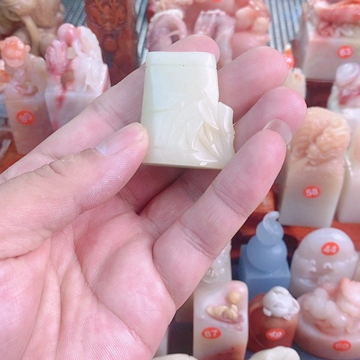 寿山石印石吉祥如意
