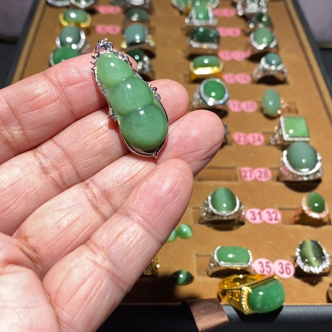 和田玉未镶嵌戒指